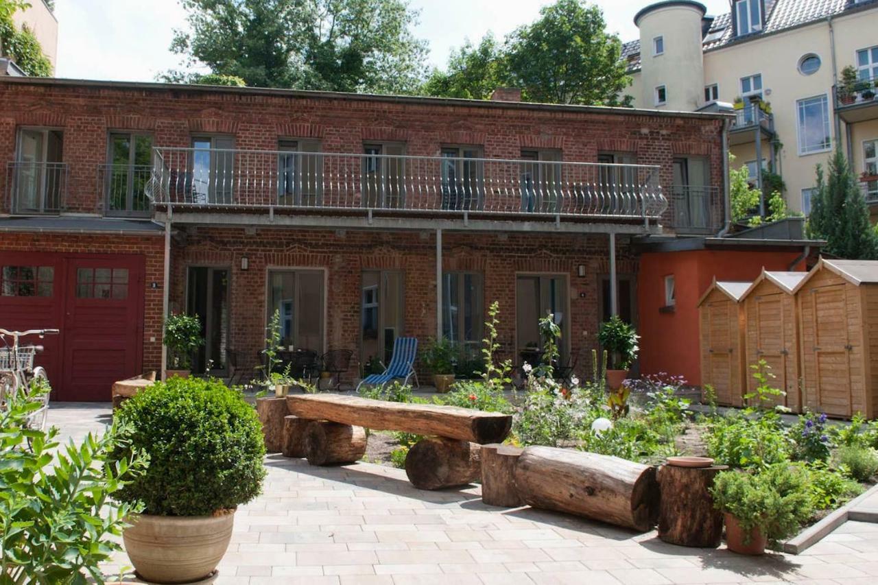 Beautiful And Cozy Remise For Up To 6 Guests Lejlighed Berlin Eksteriør billede